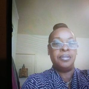 Meet your Posher, Cheryl